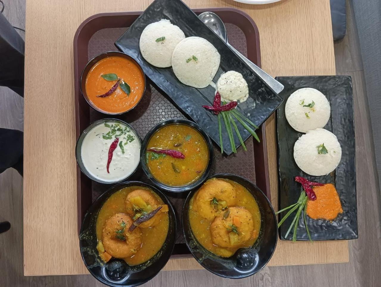 Aamantran Residency Hotel, Sohna Road, Sector 49, Gurugram Gurgaon Zewnętrze zdjęcie