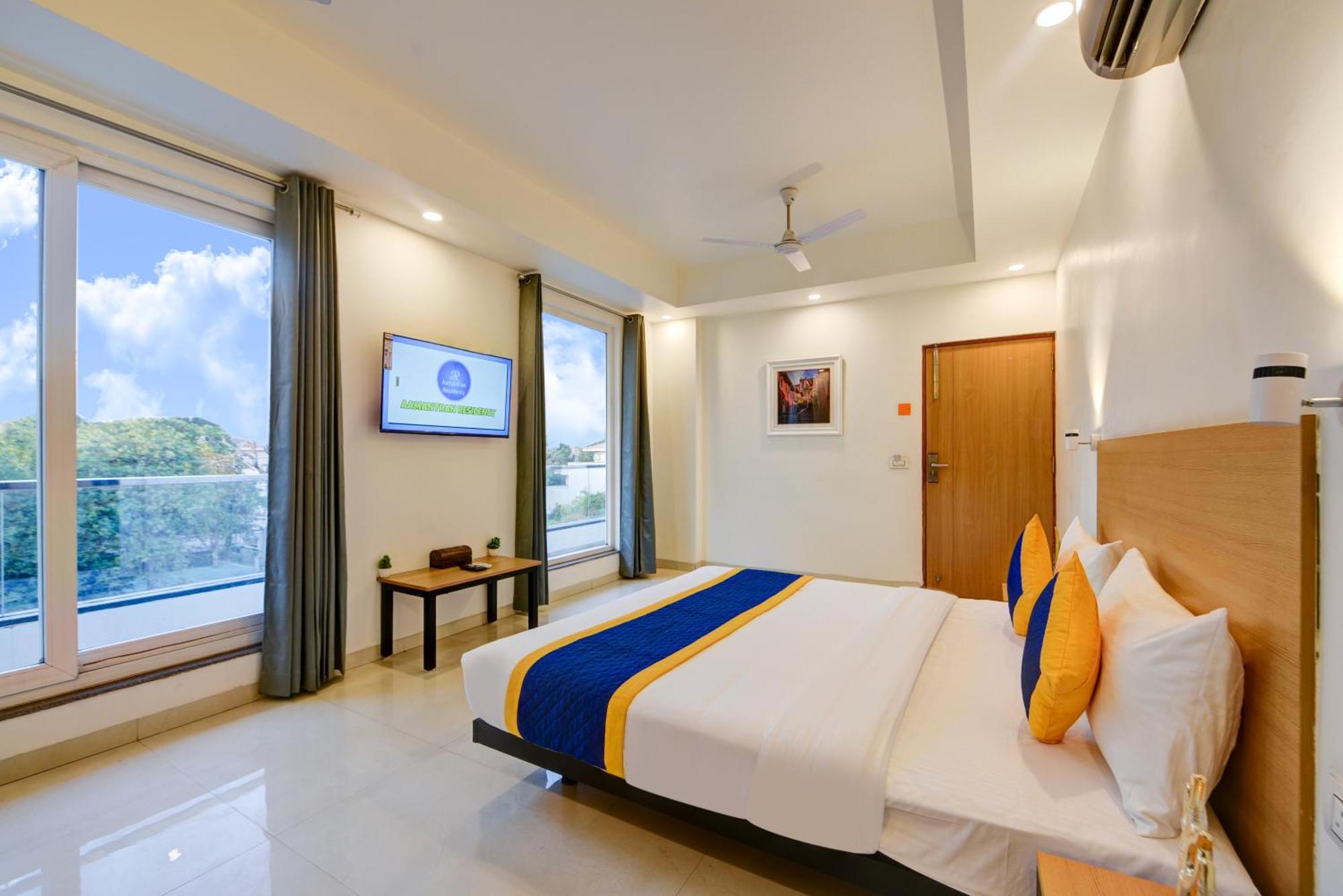 Aamantran Residency Hotel, Sohna Road, Sector 49, Gurugram Gurgaon Zewnętrze zdjęcie
