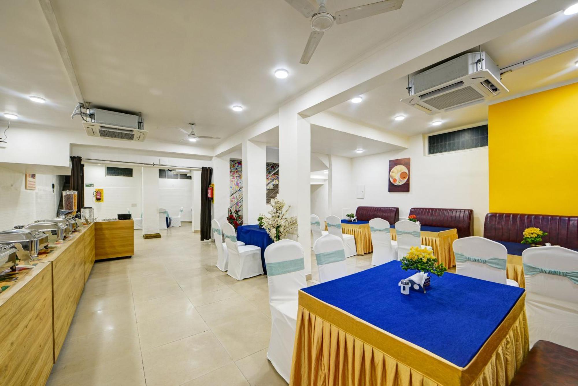 Aamantran Residency Hotel, Sohna Road, Sector 49, Gurugram Gurgaon Zewnętrze zdjęcie