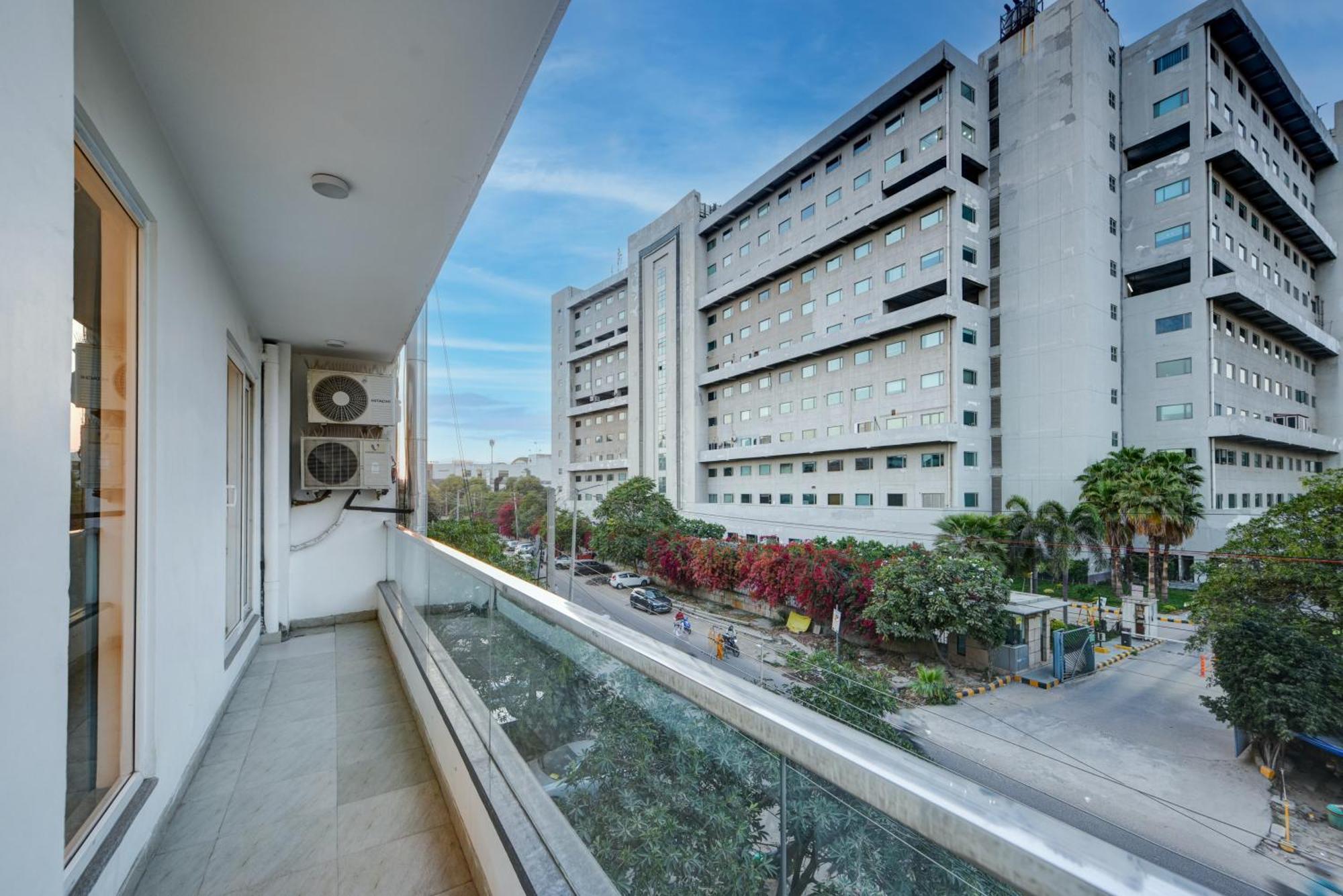 Aamantran Residency Hotel, Sohna Road, Sector 49, Gurugram Gurgaon Zewnętrze zdjęcie