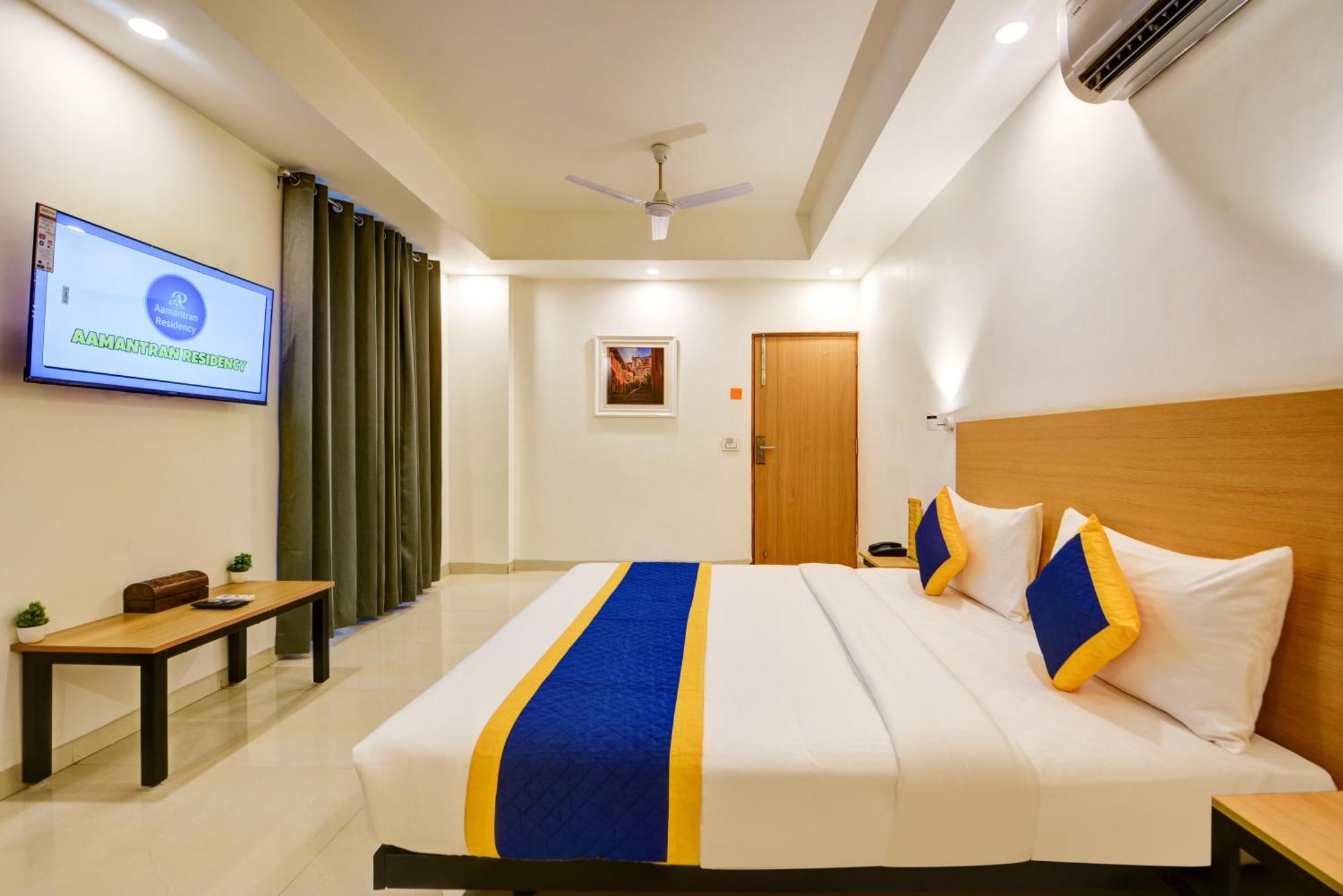 Aamantran Residency Hotel, Sohna Road, Sector 49, Gurugram Gurgaon Zewnętrze zdjęcie